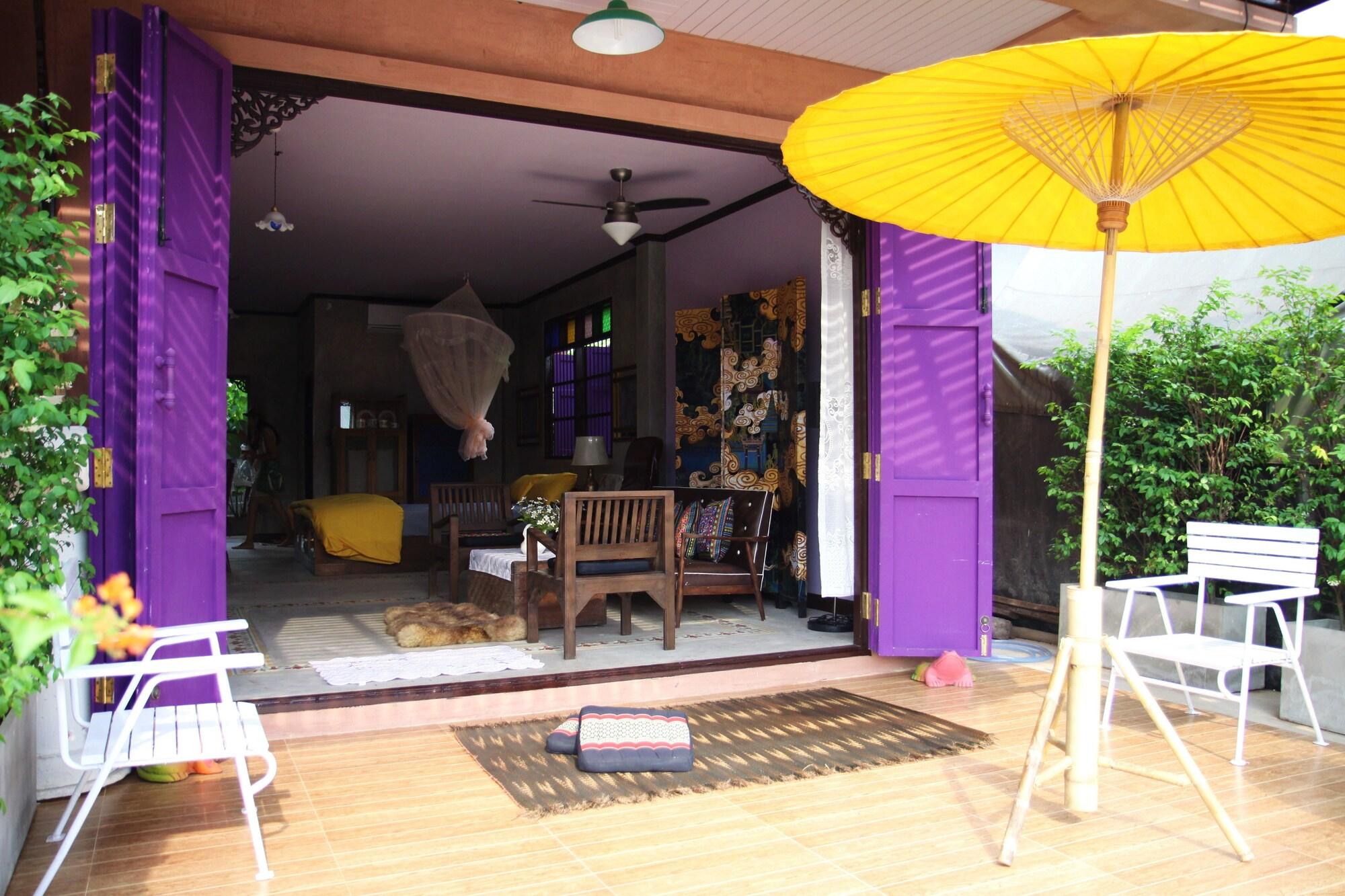Bangluang House Hotel Bangkok Bagian luar foto