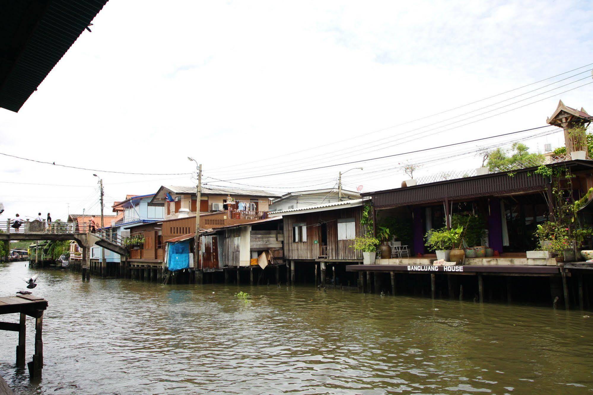 Bangluang House Hotel Bangkok Bagian luar foto