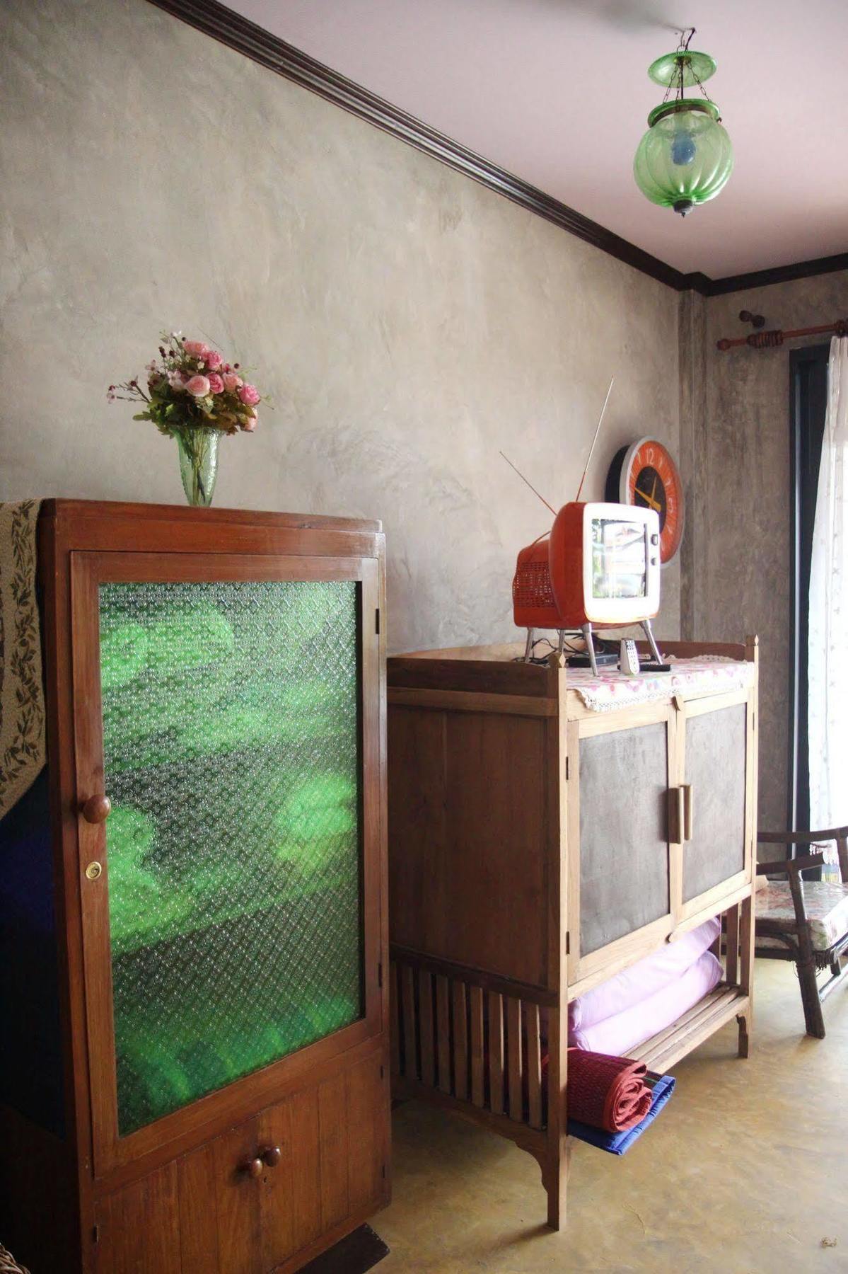 Bangluang House Hotel Bangkok Bagian luar foto