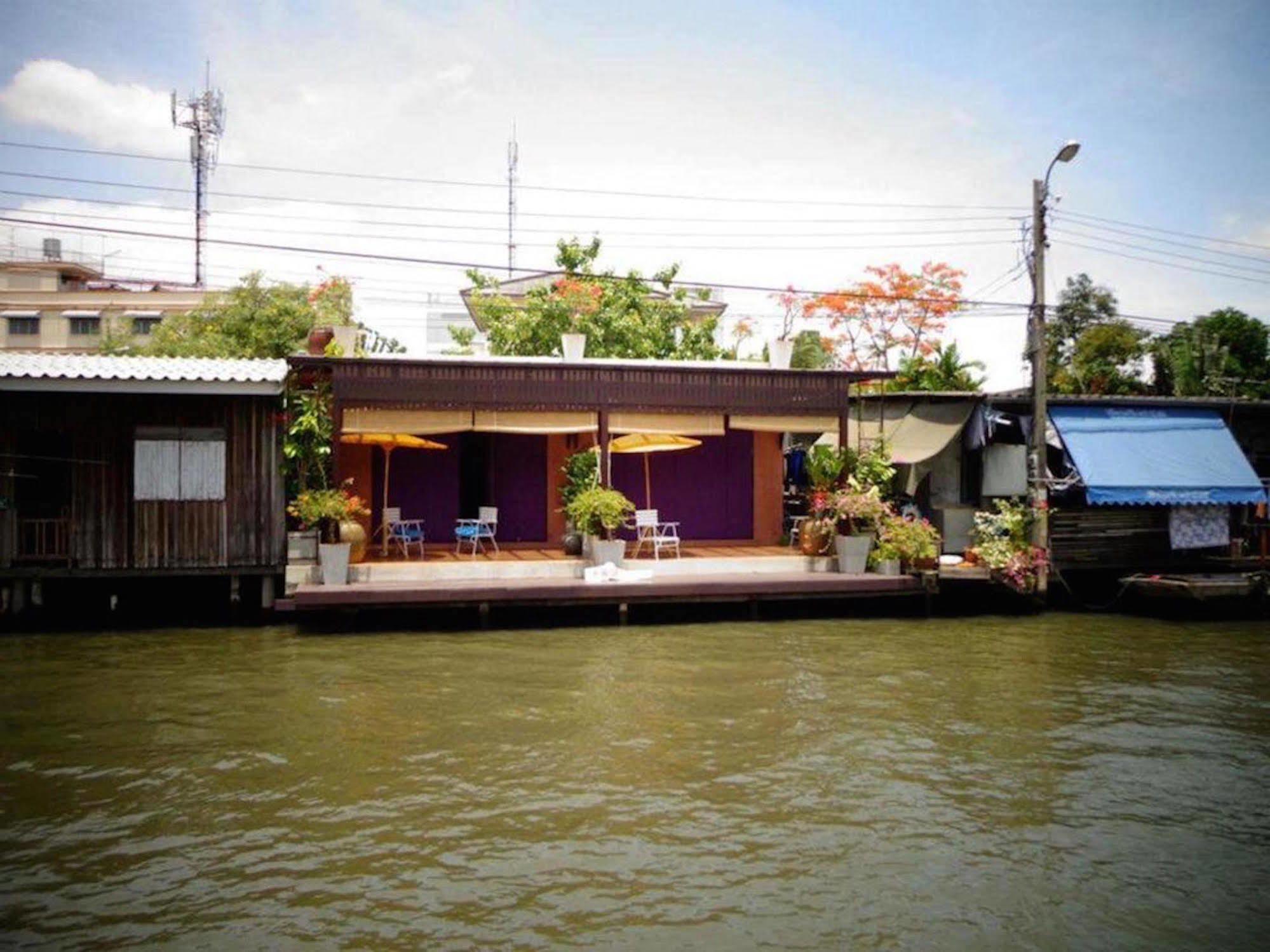 Bangluang House Hotel Bangkok Bagian luar foto